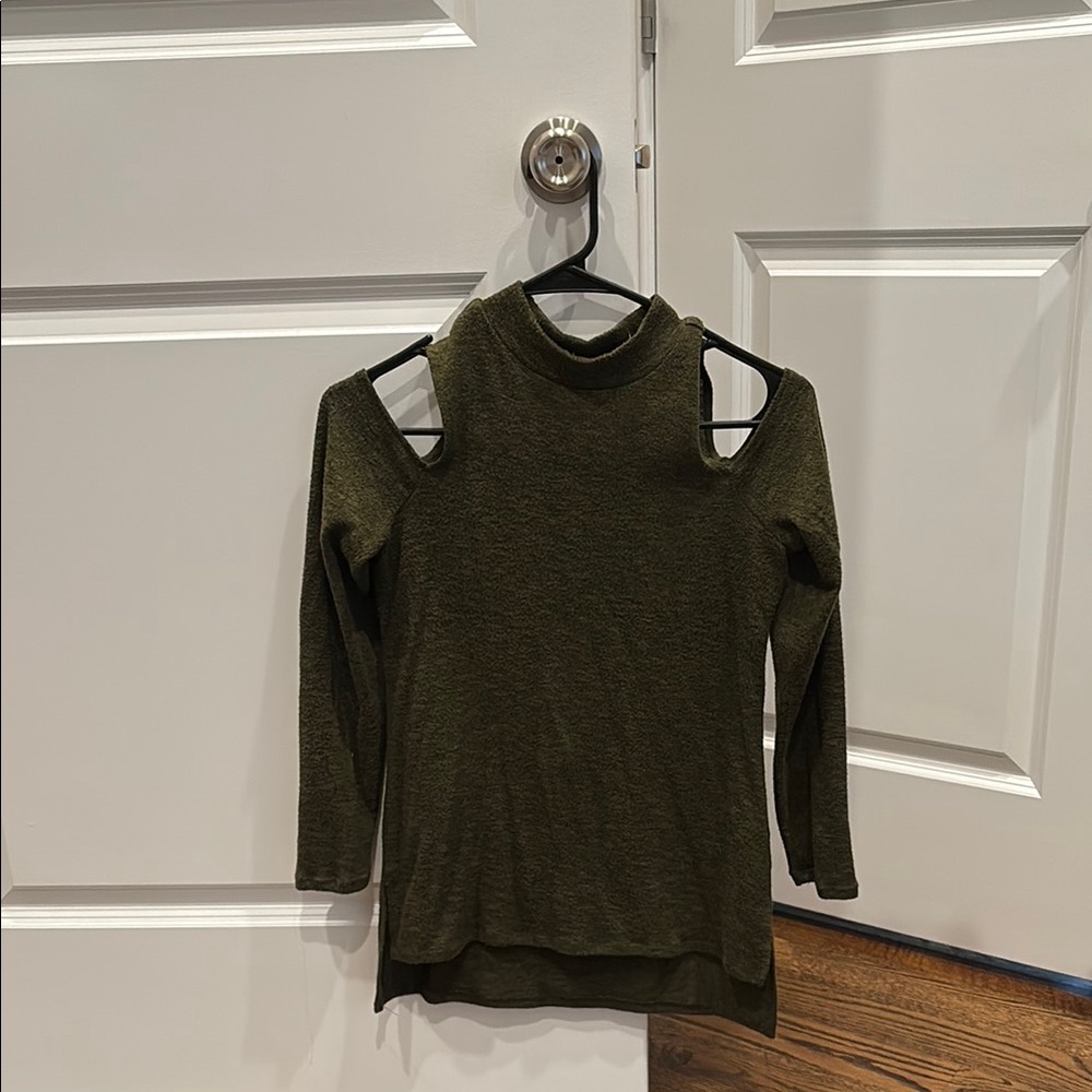 Pink Republic Green Long Sleeve Cut Out Blouse